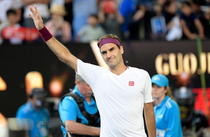 Federer sakatlığı nedeniyle Fransa Açık’a katılamayacak