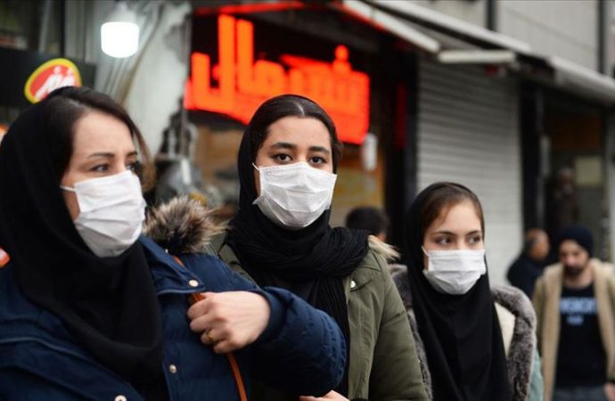 Irak, komşu İran’daki koronavirüs vakaları nedeniyle bir sınır kapısını kapattı