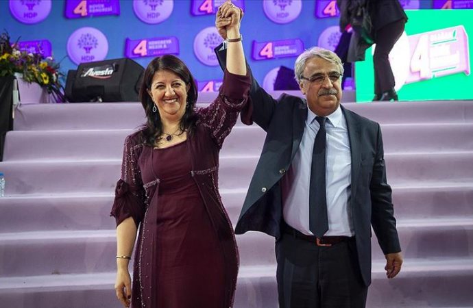 HDP Eş Genel Başkanlığına Buldan ve Sancar seçildi