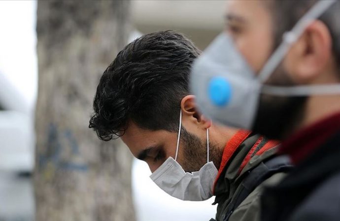 İranlı milletvekilinden ‘Kum’da koronavirüsten 2 haftada 50 kişi öldü’ iddiası