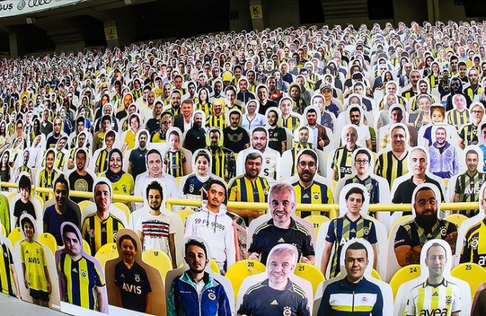 Fenerbahçe taraftarı maça hazır – Çorumlular aslan avında – Dövize hücuma devam – Özge Ulusoy’un maske stili