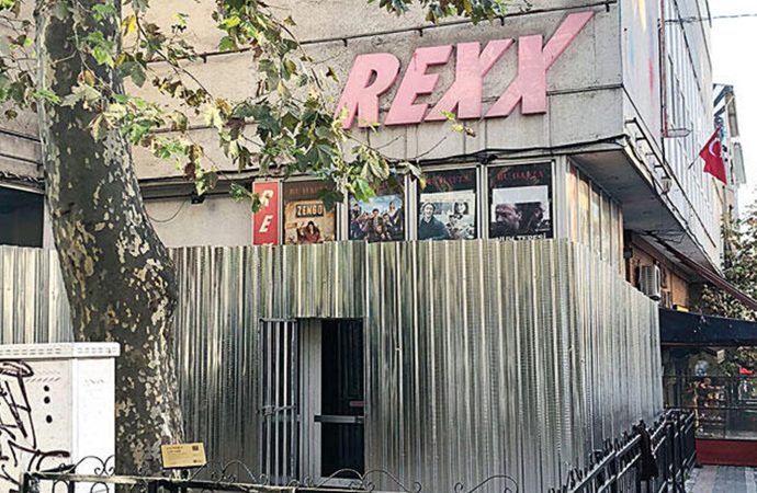 İstanbul’un tarihinden bir yaprak daha eksiliyor; Kadıköy Rexx yıkılıyor