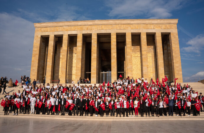 Koton Cumhuriyet Gönüllüleri, 100. yıl ziyaretlerini Ankara’da tamamladı.