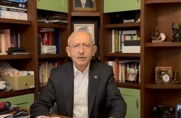 CHP Genel Başkanı Kemal Kılıçdaroğlu, partisini ve delegelerini yıpratmak amacıyla ortaya atılan çirkin iftiraların üzüntüyle takip ettiğini belirtti.