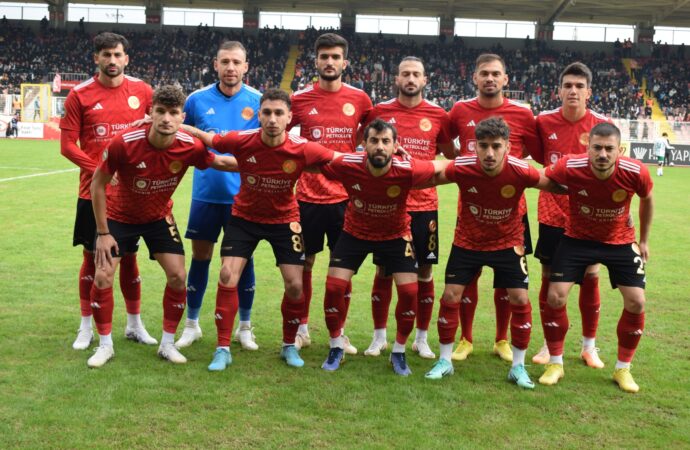 Batman Petrolspor, Sapanca Gençlikspor’u 3-0 mağlup etti.