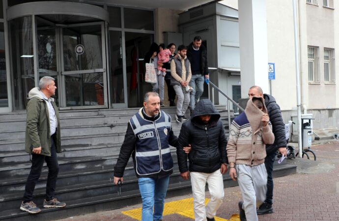 Kayseri’de kaçan 15 hükümlü yakalandı.