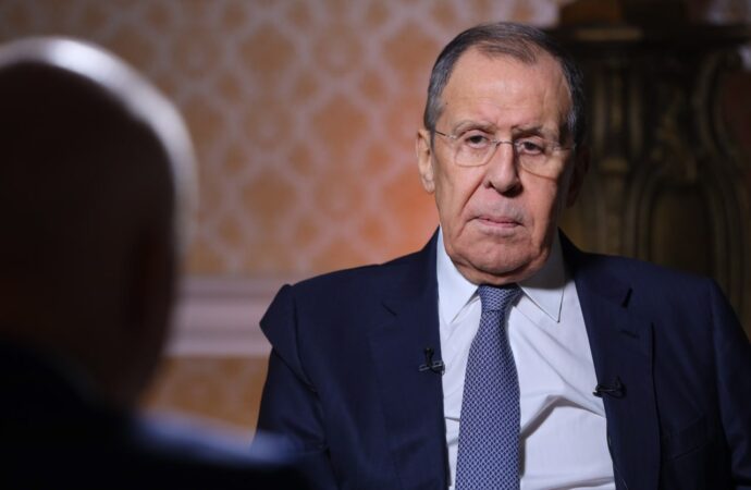 Rusya Dışişleri Bakanı Lavrov, Ukrayna’da da Afganistan ve Irak’ta yaşananların aynısının gerçekleşeceğini ifade etti.