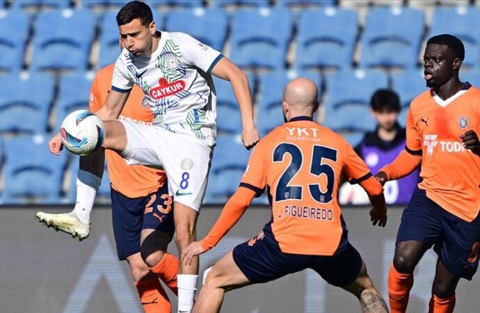 Başakşehir, Rize’yi 2-0’la geçti