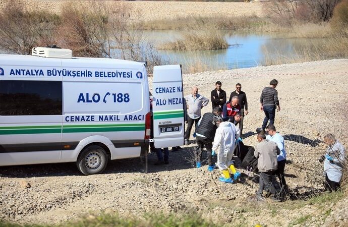 Cesedi kilometrelerce ötedeki derenin kenarına sakladı, sonra da “Ben öldürmedim, o intihar etti” dedi