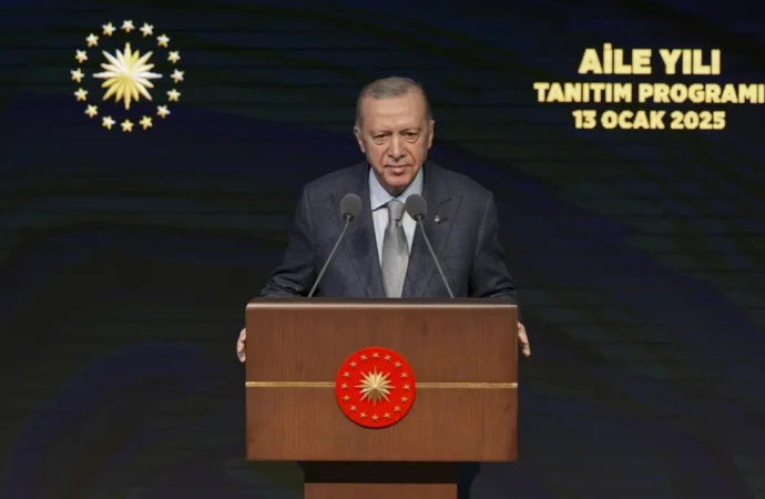 Erdoğan duyurdu: İlk evliliğe kredi, 3 çocuğa aylık 5 bin TL yardım