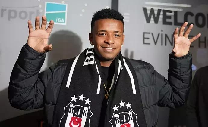 Beşiktaş’ın yeni transferi Kenny Arroyo geldi