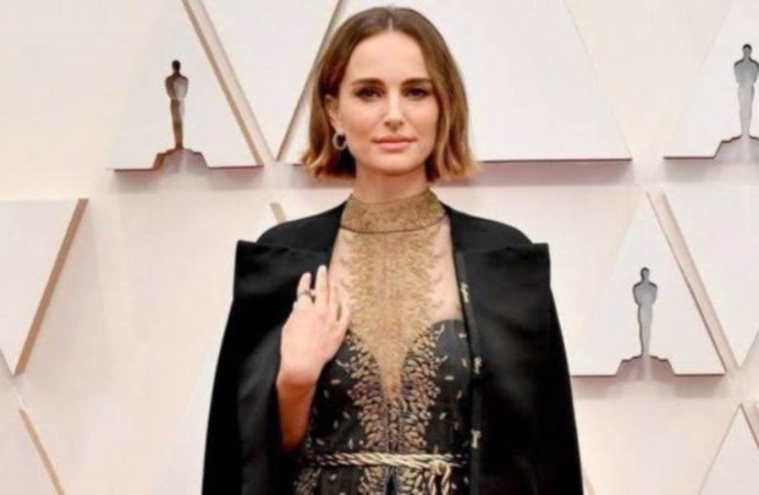 Natalie Portman, Lena Dunham imzalı romantik komedinin başrolünde…